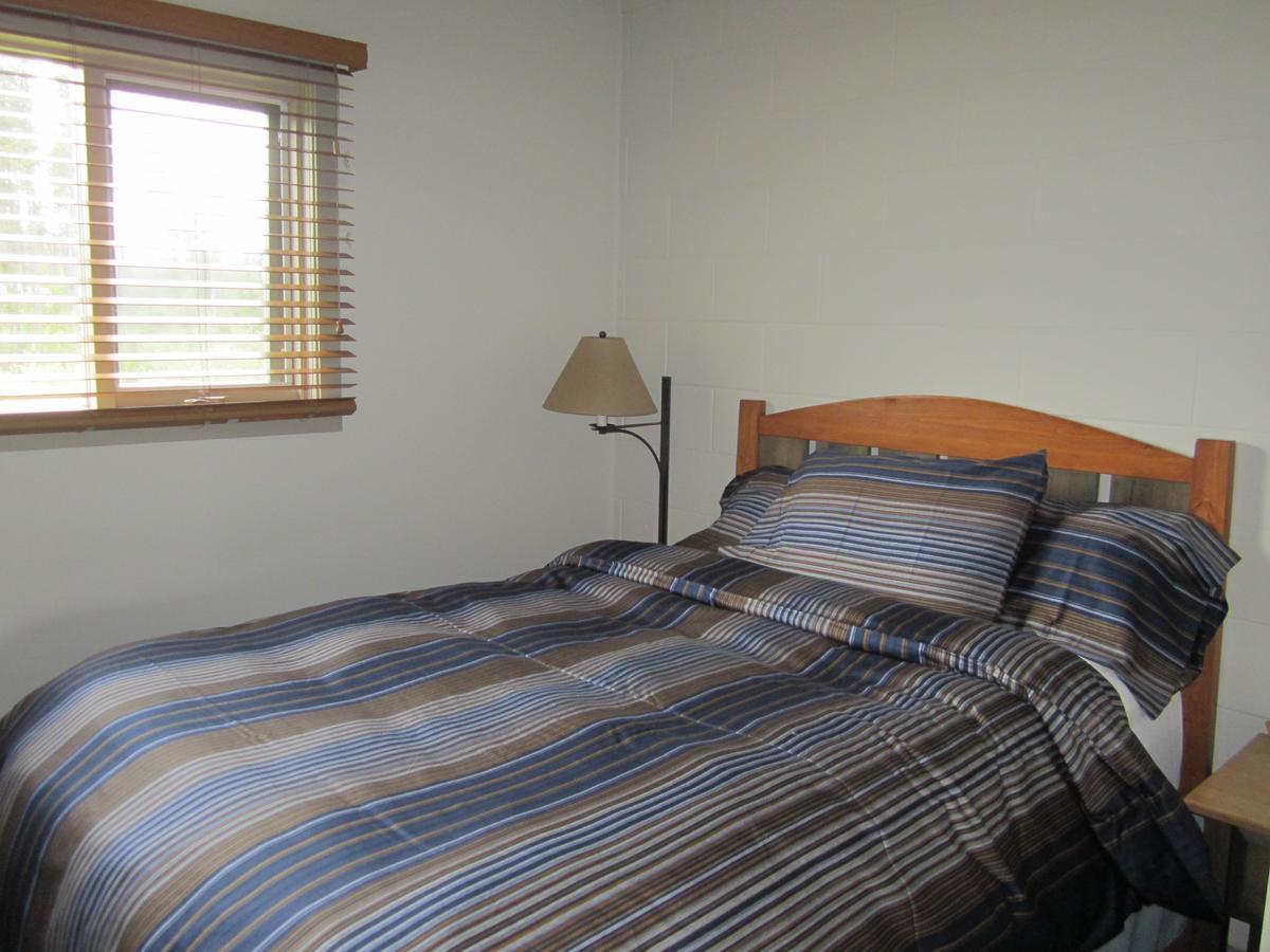 Saddle Mountain Lodge บลูริเวอร์ ภายนอก รูปภาพ